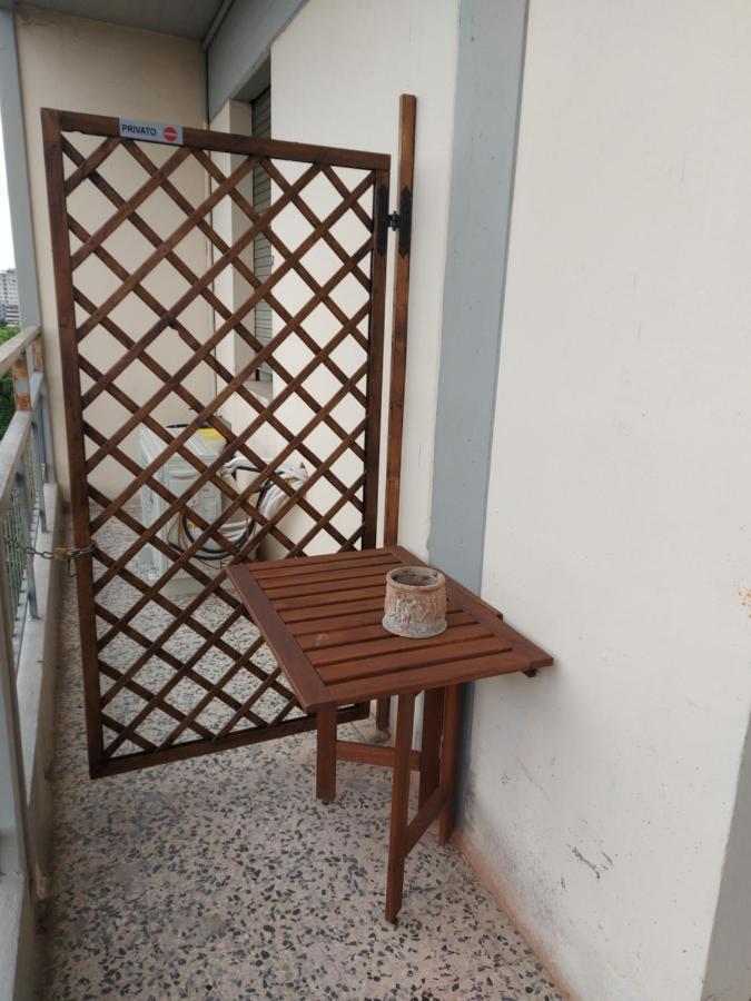 Fare Bnb - Room Del Parco Reggio Emilia Exterior foto